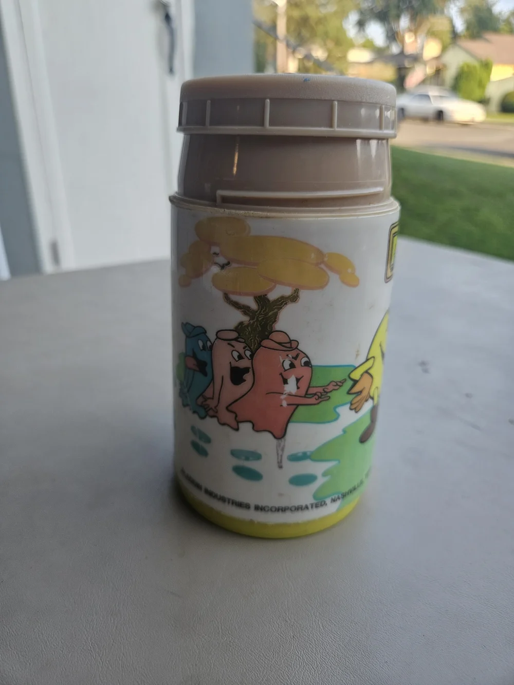 Vintage PacMan Travel Mug - Yellow and Brown